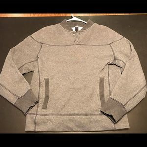 Lululemon Sweatshirt with kangaroo pocket in front